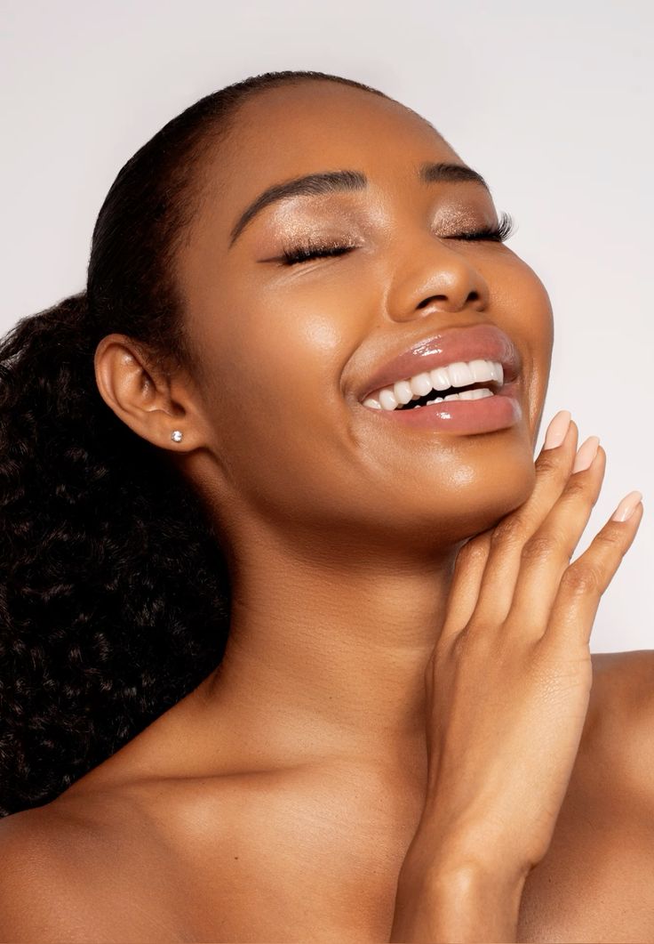 A gentler ritual, powered by simple botanicals